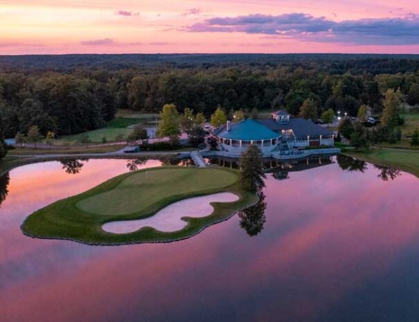 Hole 9 and club house at Sunset